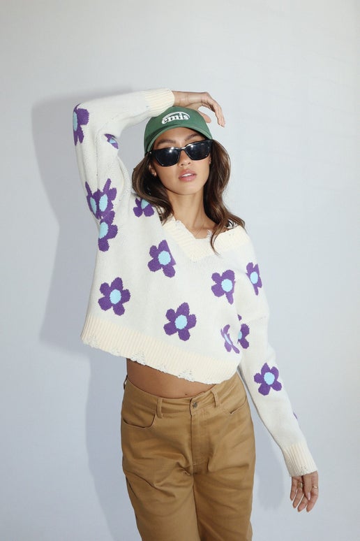 Daisy Print V Neck Sweater