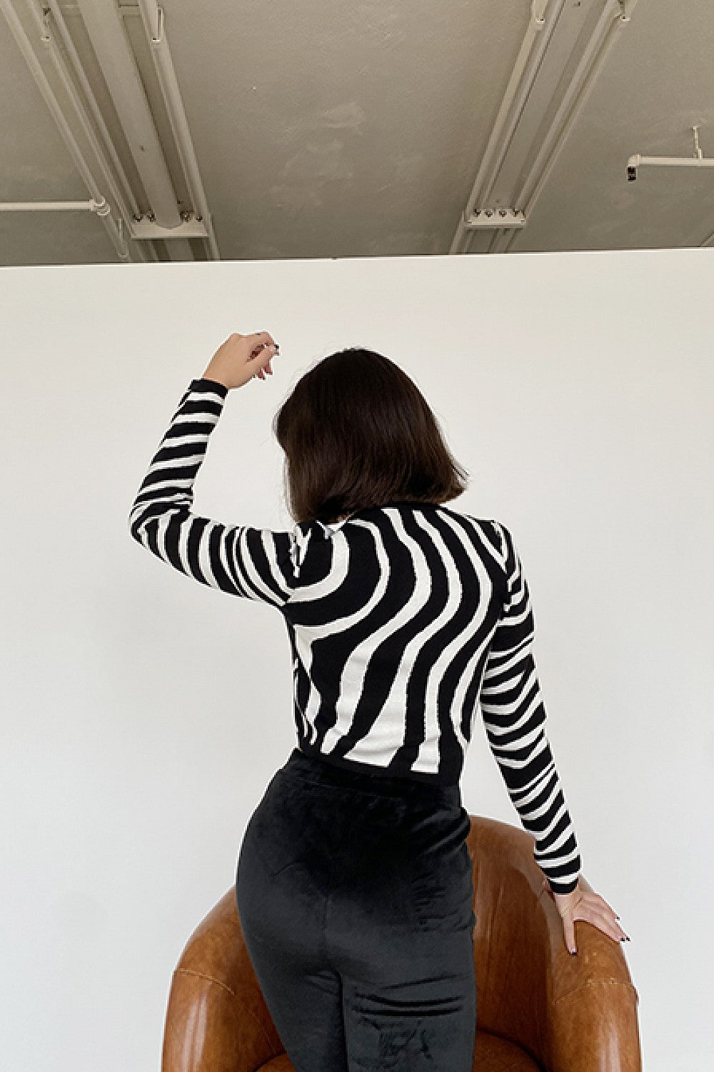 WAVY SWEATER CARDIGAN