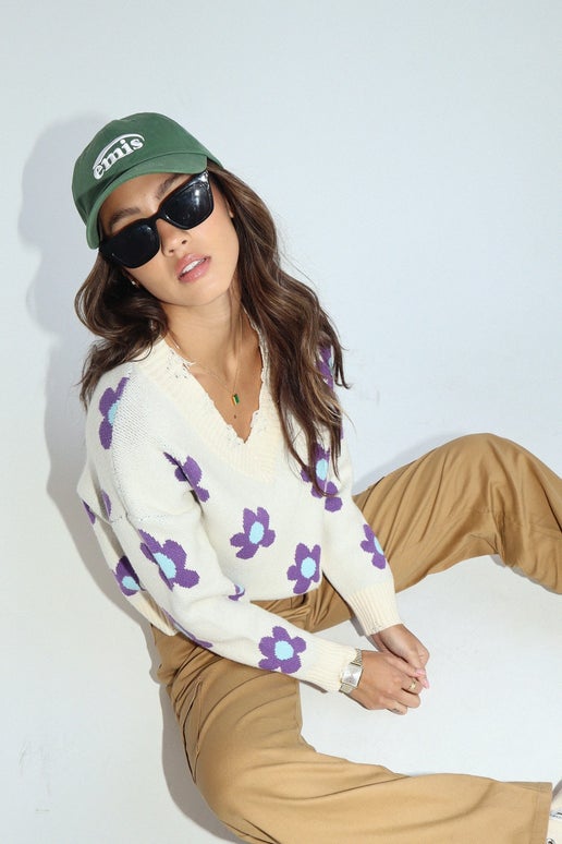 Daisy Print V Neck Sweater