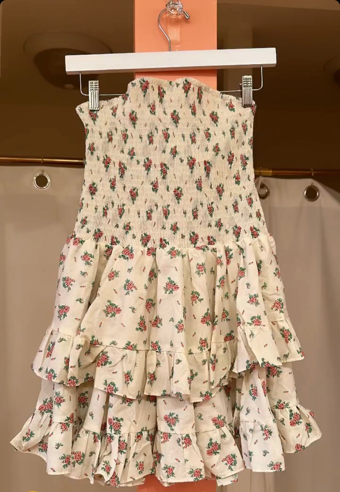 Sleeveless flower dress