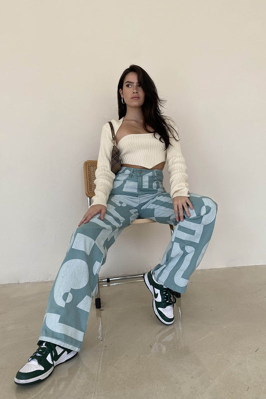 Shaped Design Jean